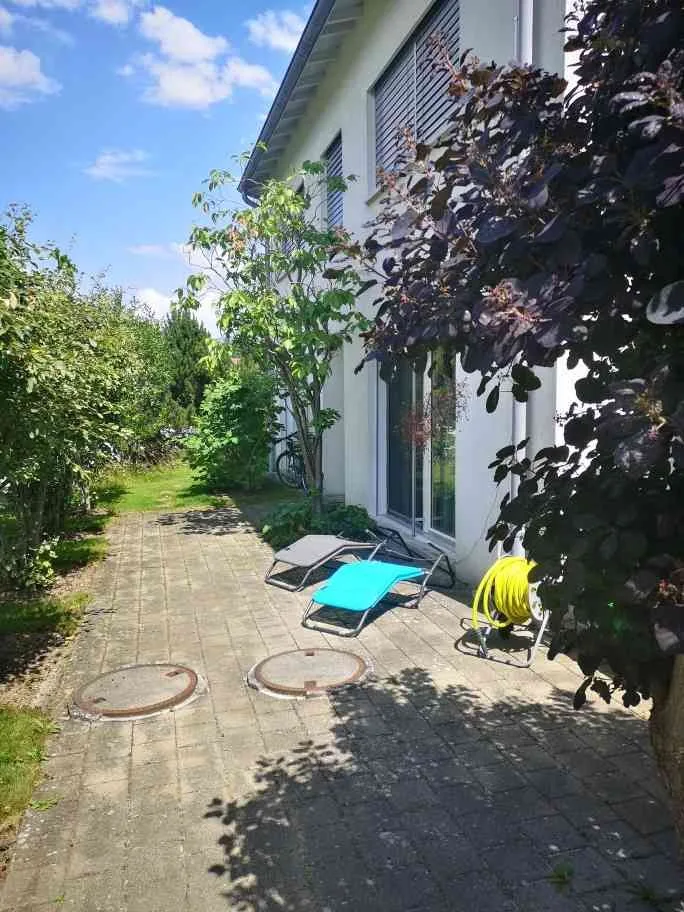 Wohnen wie im eigenen Haus – grosszügige 3.5-Zimmer-Gartenwohnung