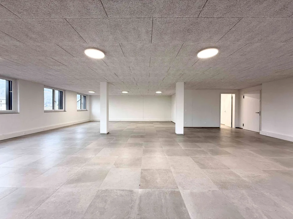 Grosszügiges Büro inkl. Archiv in attraktiver Lage