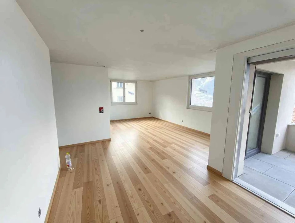 Helle 3.5-Zi-Wohnung mit moderner Ausstattung & Weitsicht (Erstbezug)