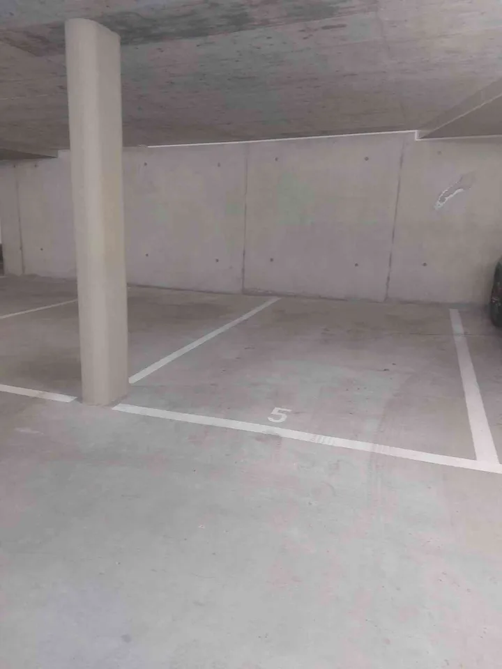 Tiefgaragenstellplatz zu vermieten – Buchs SG