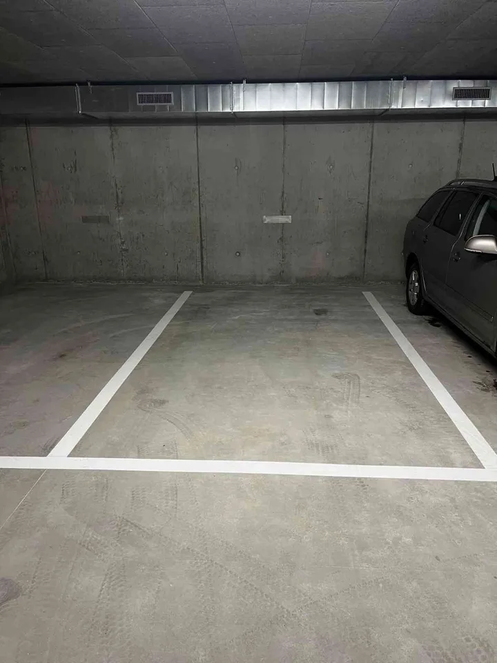 Tiefgaragenparkplätze in Tamins