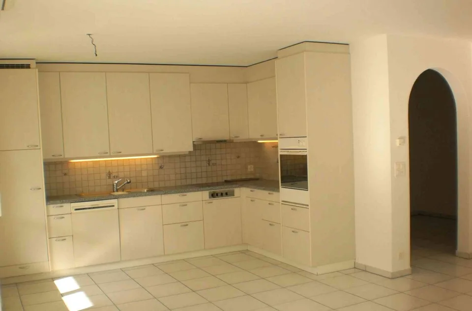 Helle 3.5 Zimmerwohnung (90m2) an sonniger und ruhiger Lage