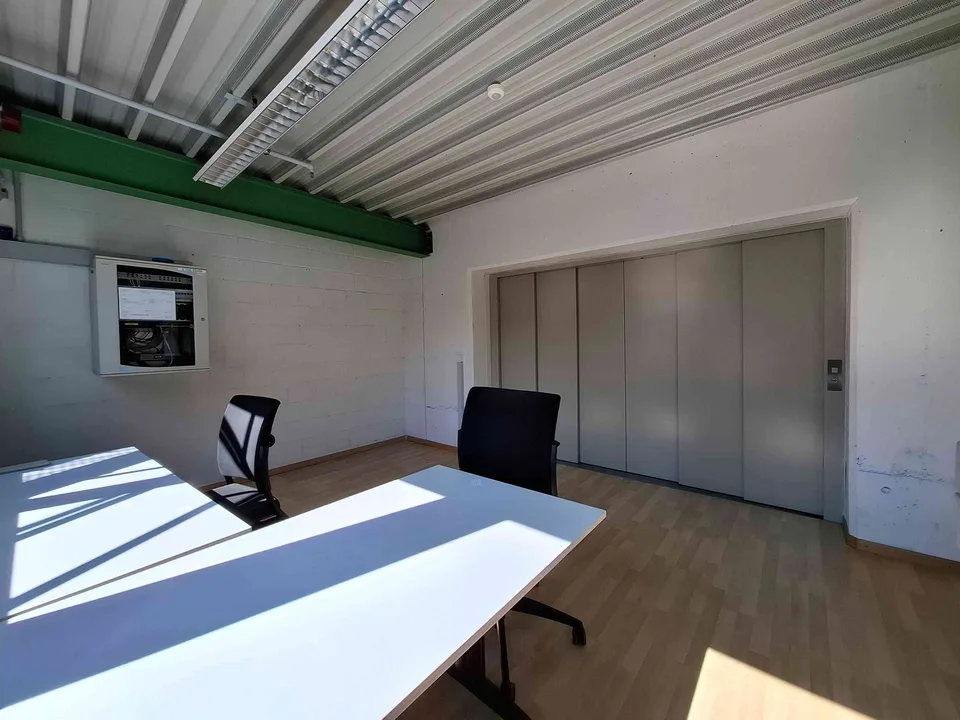MODERNE & KLIMATISIERTE GEWERBEFLÄCHE