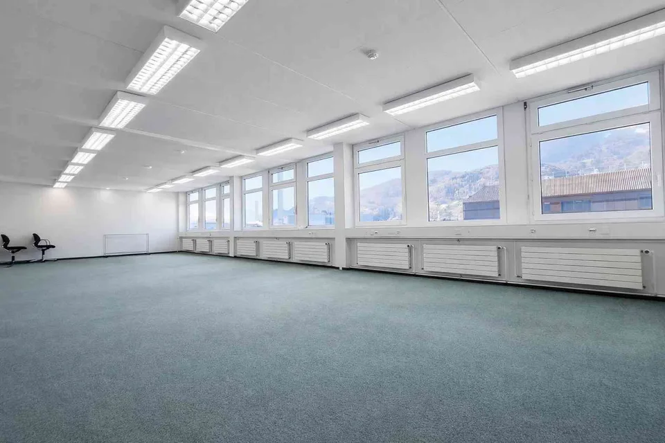 BÜRO / PRAXIS / PHYSIO AN RUHIGE LAGE