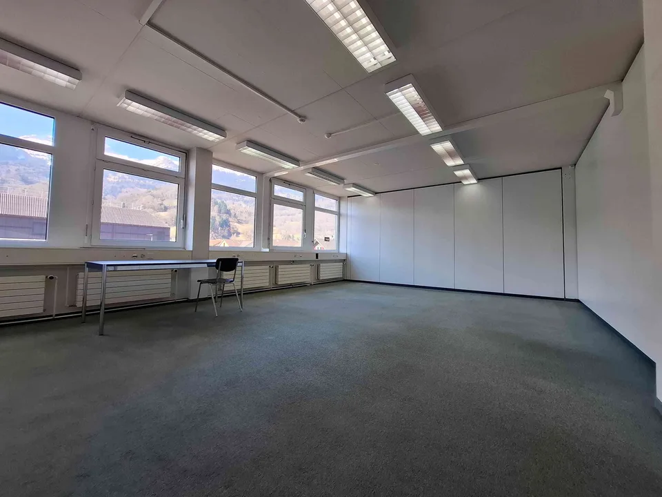 BÜRO / PRAXIS / PHYSIO AN RUHIGE LAGE