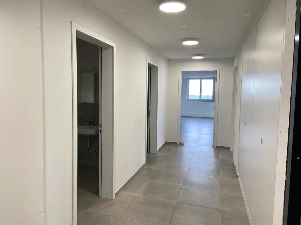 Attraktive Bürofläche mit Archiv - modern und lichtdurchflutet