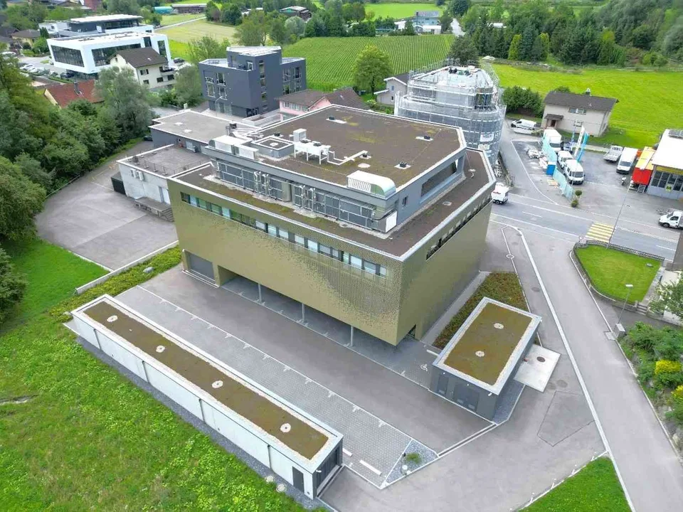 Multifunktionales Gewerbe- und Dienstleistungsgebäude in Schaan FL