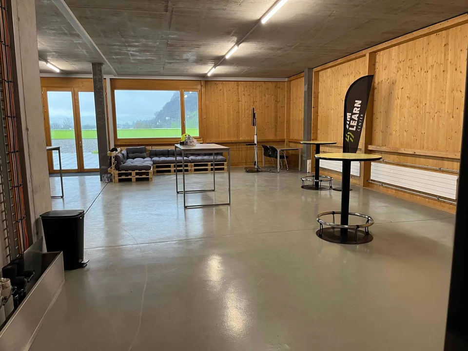 Büro- oder Gewerberaum , 99 m2, direkter Liftzugang