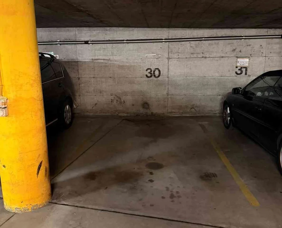 Parcheggio in centro a Coira / Parkplatz in Chur Zentrum
