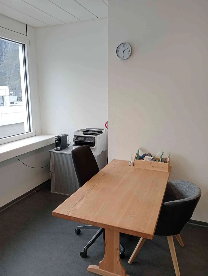 Büro / Unterrichtsraum zur Untermiete