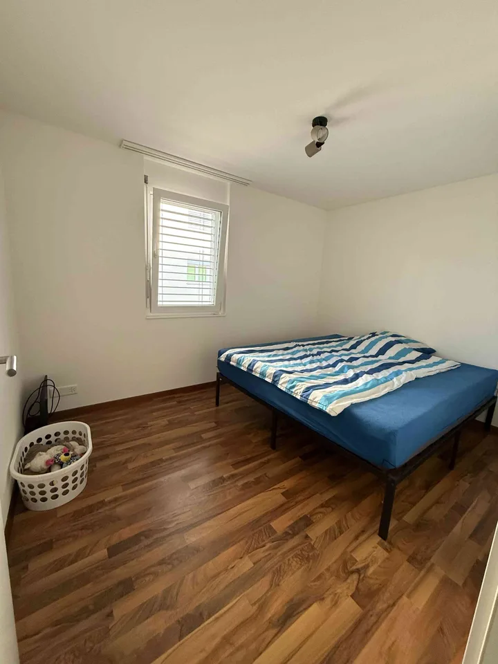 Gepflegte 3.5-Zimmer-Wohnung mit Bergblick – frisch renoviert