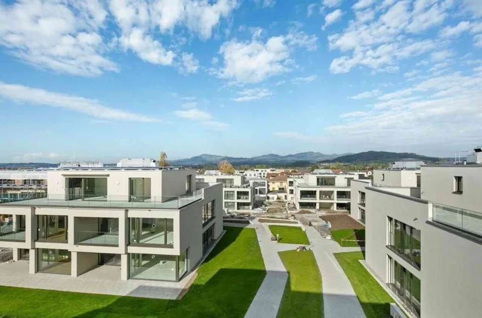 Wunderschöne 4.5 - Zimmerwohnung an ruhiger Lage in Galgenen