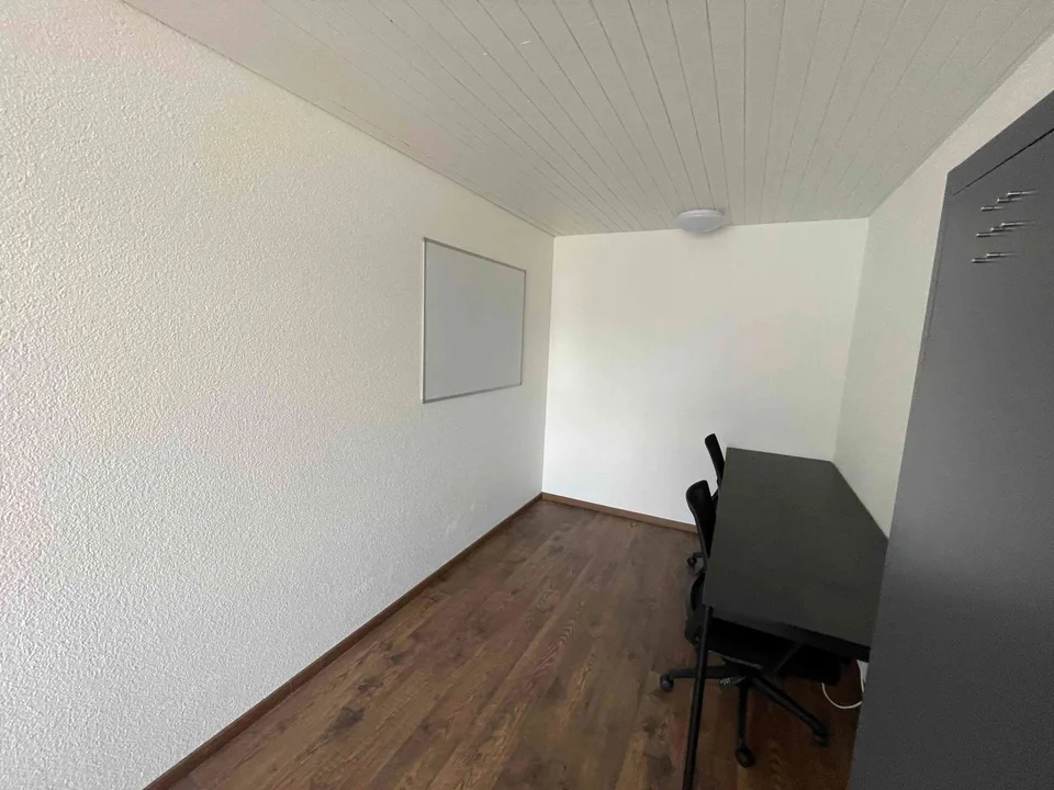 KLEINES BÜRO IN STEUEROASE ALTENDORF