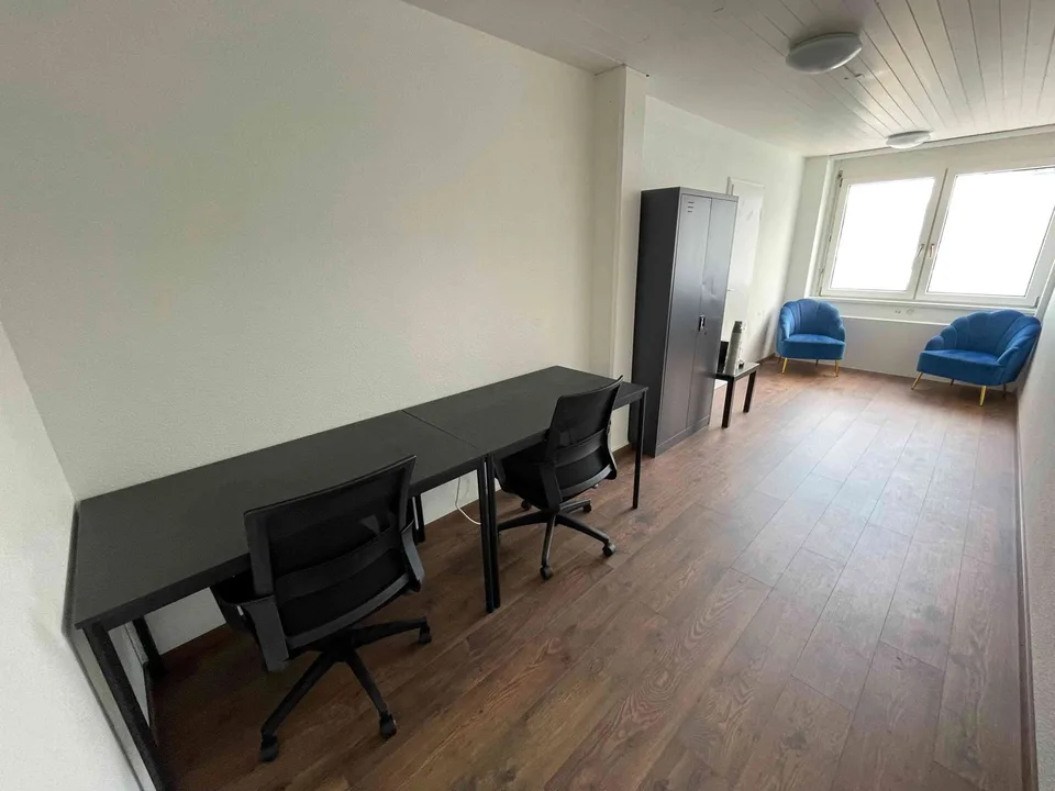 KLEINES BÜRO IN STEUEROASE ALTENDORF