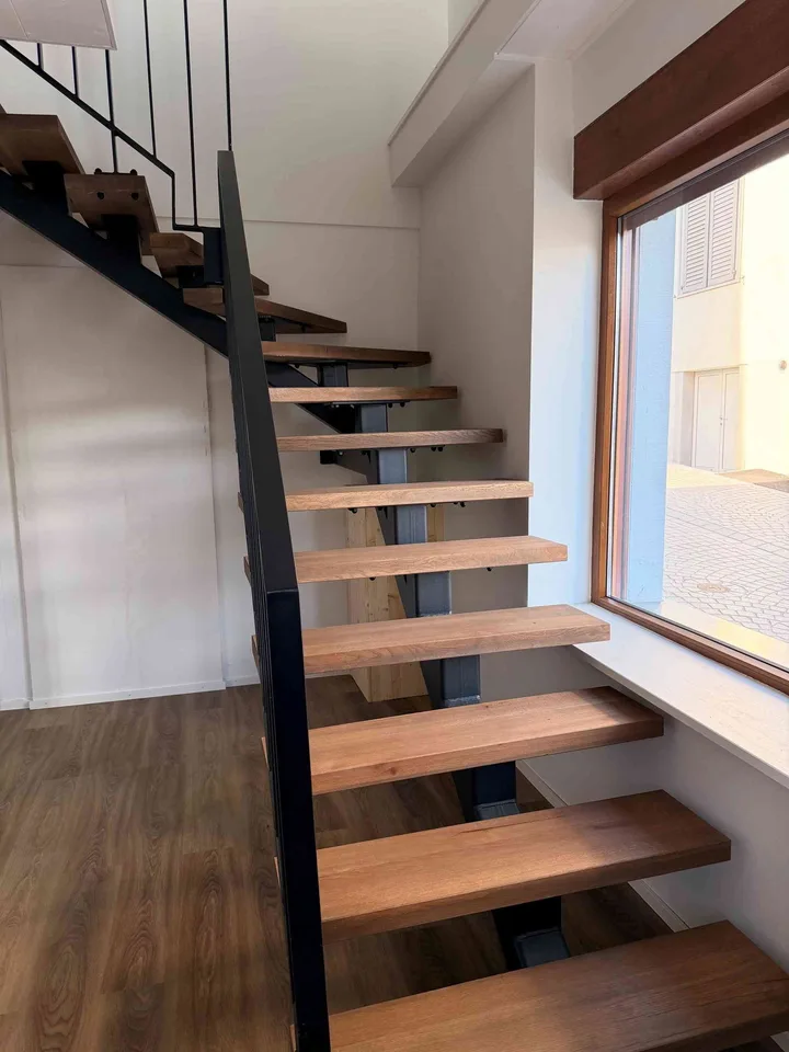 Traumhafte 2.5-Zimmer-Maisonette mit Seesicht