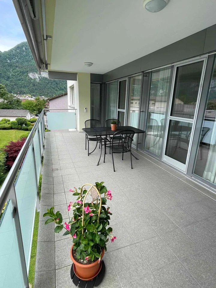 5.5 Zimmer-Wohnung zu vermieten im schönen Glarnerland