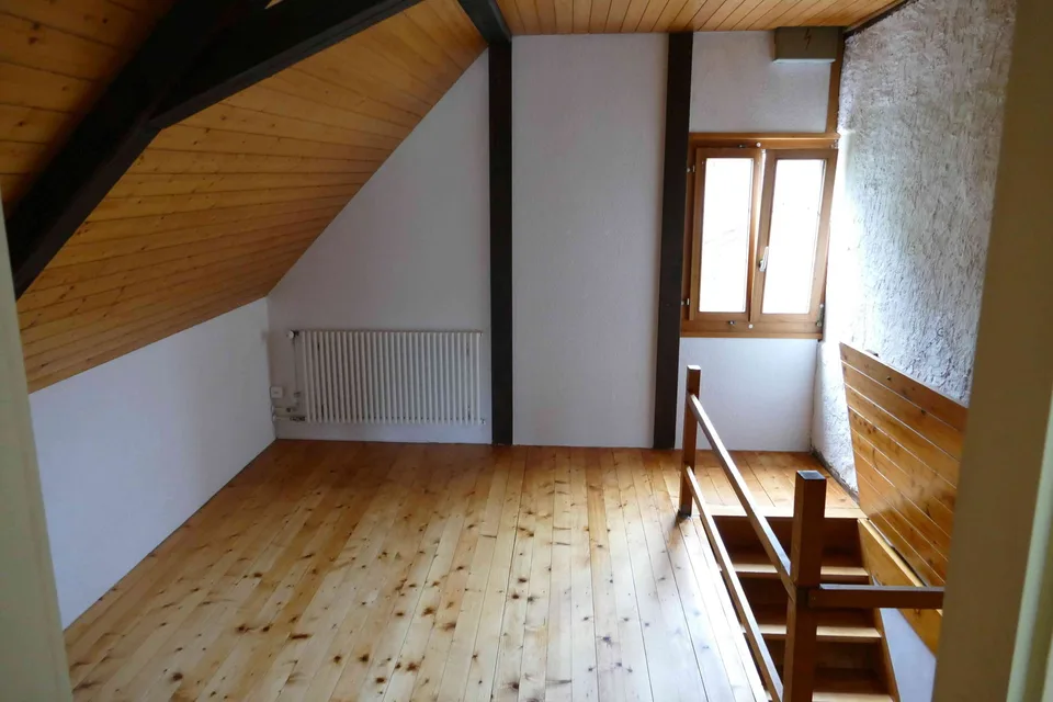 4.5 Zimmer Doppelhaushälfte in 200-jährigem Haus