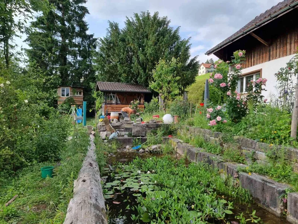 4.5 Zimmer Doppelhaushälfte in 200-jährigem Haus