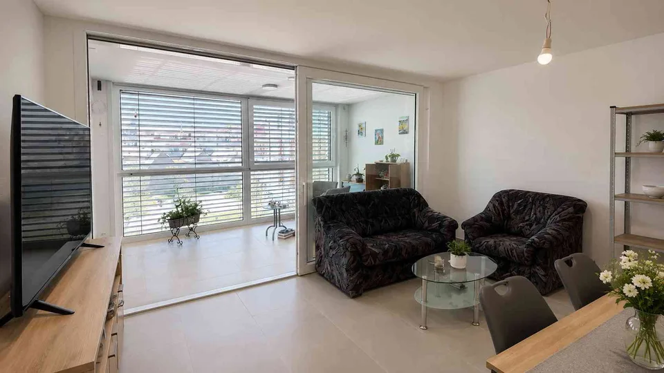 Erstvermietung: 2.5-Zimmer-Wohnung im 3.OG