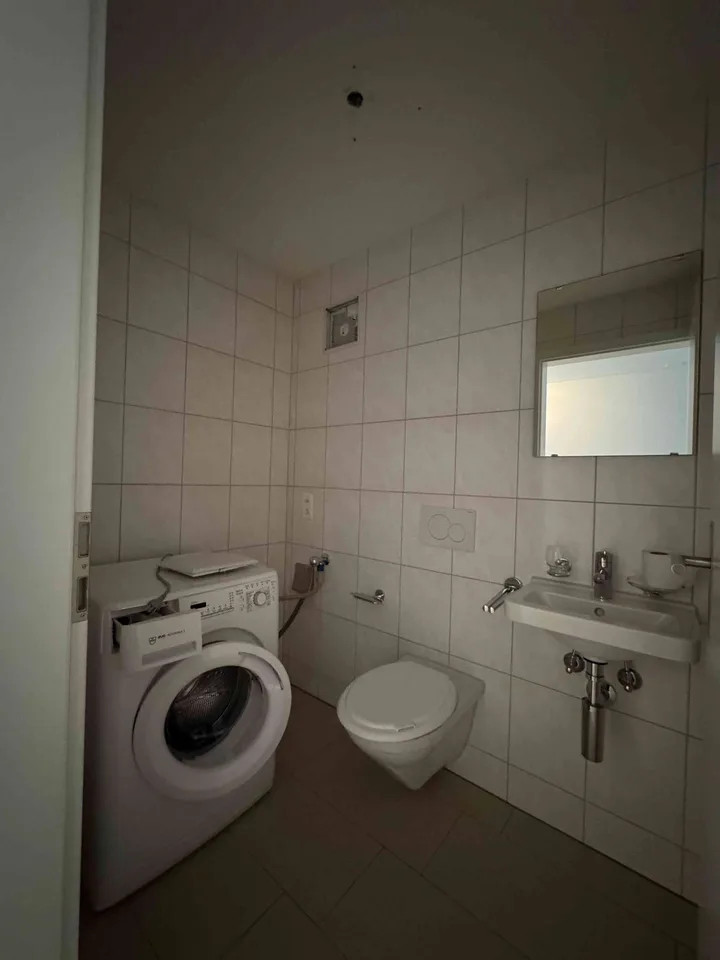 Moderne 3.5-Zimmer-Wohnung mit Balkon in Flums