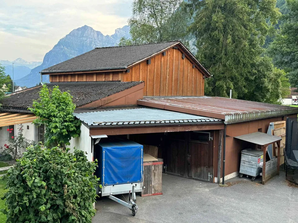 Lagerfläche / Einstellraum im Zentrum von Näfels