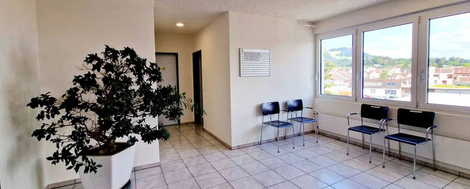 Attraktive Büro- / Praxisräume (19 m2 + 40 m2)