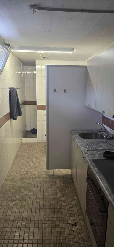Gewerberaum mit Küche, WC und Dusche