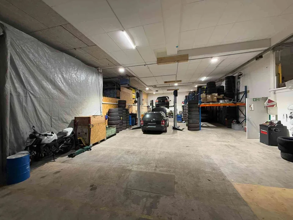 Attraktiver Gewerberaum in Galgenen! Ideal für ihre Werkstatt