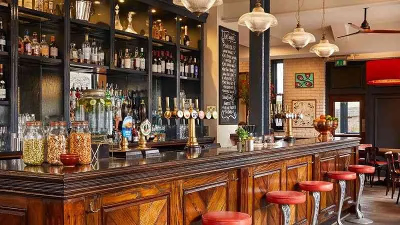 Restaurant/Bar/Pub