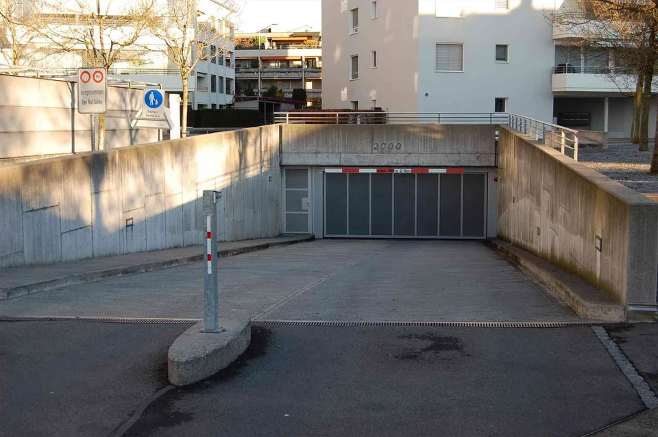 Tiefgaragenplatz