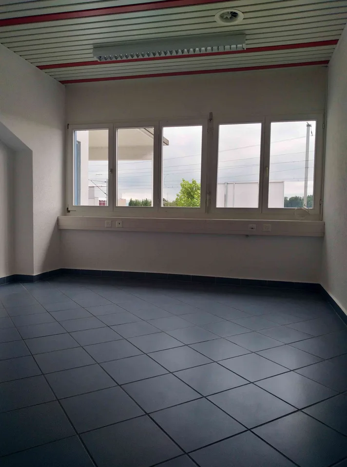 Nachmieter gesucht - Charmantes Büro an zentraler Lage von Steinhausen