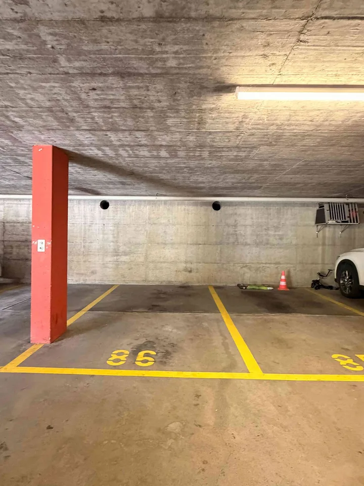 Tiefgaragen-Parkplatz