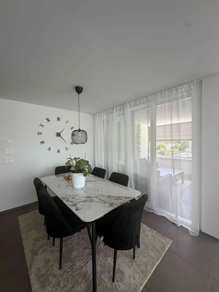 Nachmieter Gesucht 3.5 Zimmer Wohnung in Rothenburg