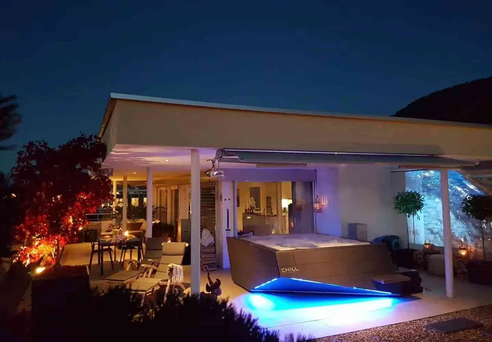 3.5 Z. WHG Attika mit Jacuzzi / 100m2 Living / 100m2 Outdoor / Incl PP