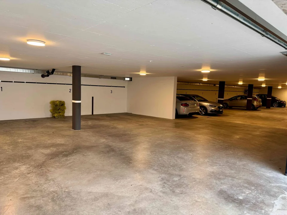 Tiefgaragenplatz zu vermieten