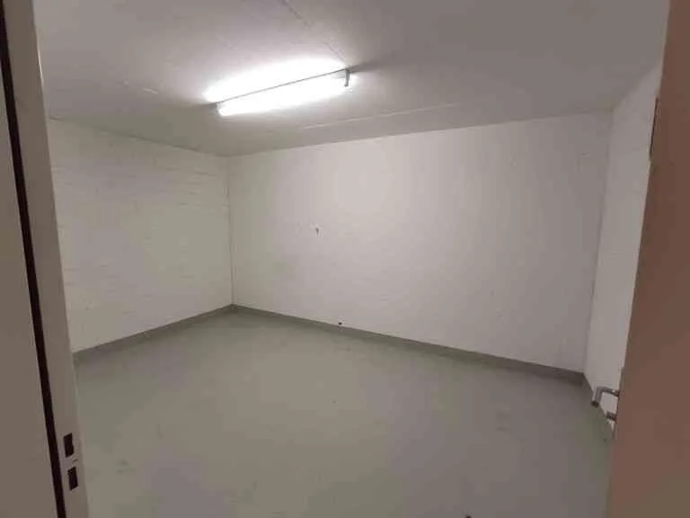 Lagerraum 15m2, Rüschlikon (grenze Kilchberg)