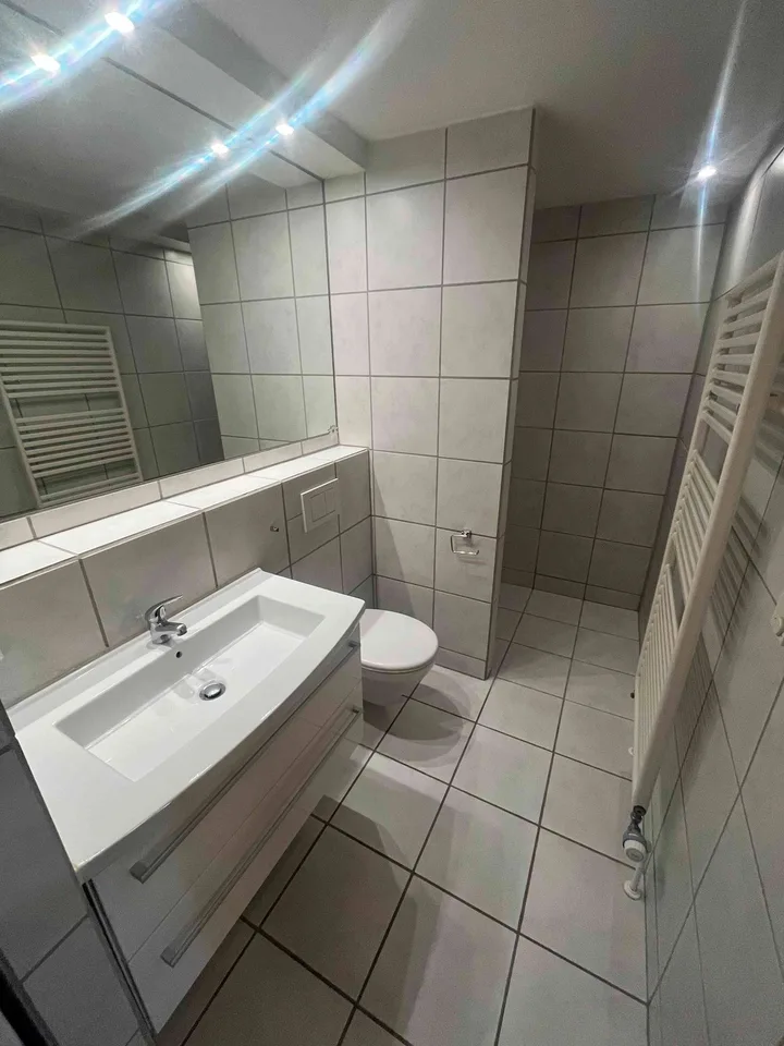 Zimmer in neuer WG in Sarmenstorf zentral