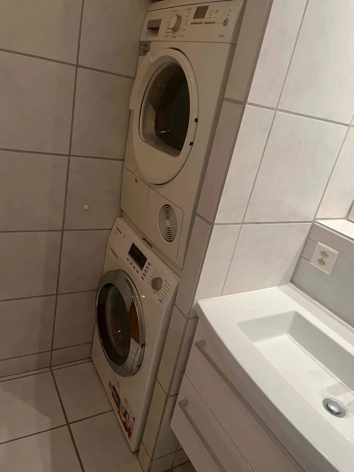 Zimmer in neuer WG in Sarmenstorf zentral