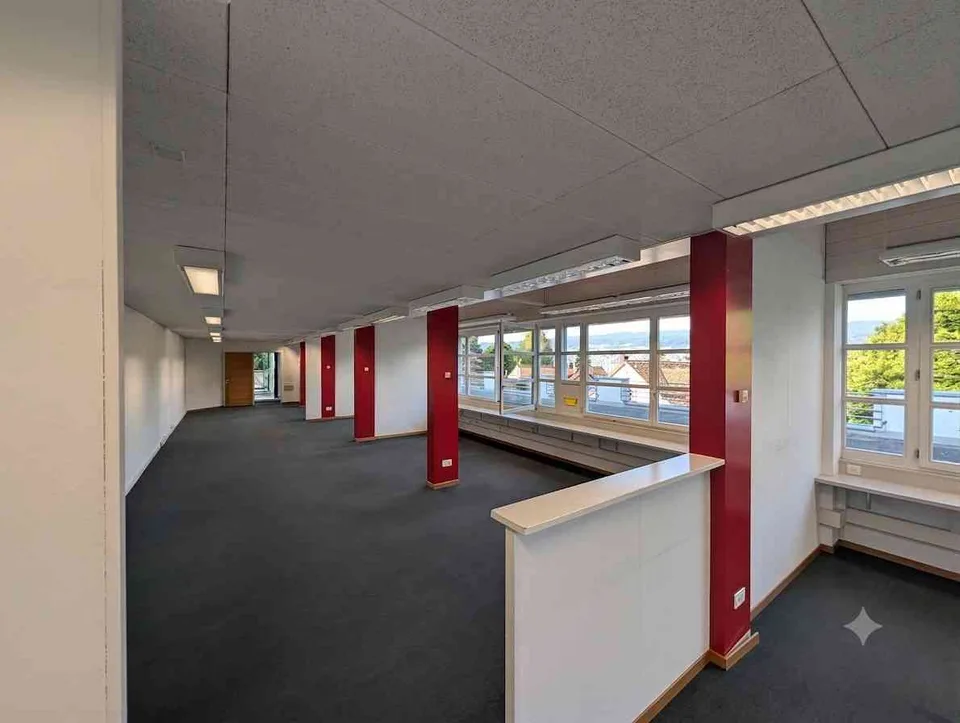 Befristete Bürofläche / Atelier / Yogaraum oder …….. zu vermieten