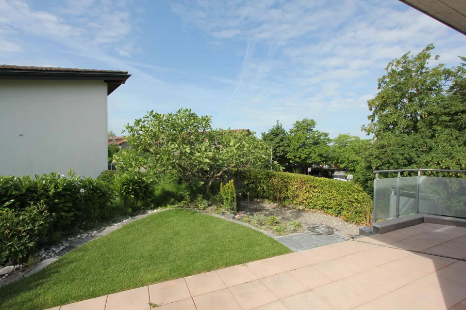 Doppeleinfamilienhaus an idyllischer Lage
