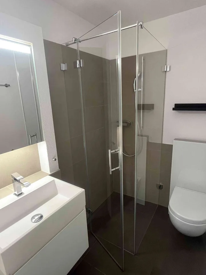 frisch renoviertes 7.5 Zimmer-Familienhaus mit Garten und PV-Anlage