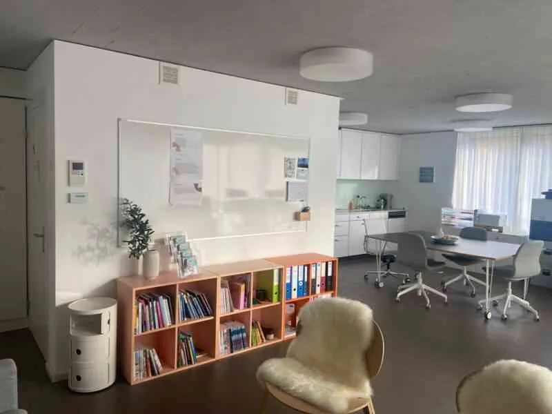 Praxisraum / Büro zur Mitbenutzung in Thalwil – 2 bis 3 Tage/Woche
