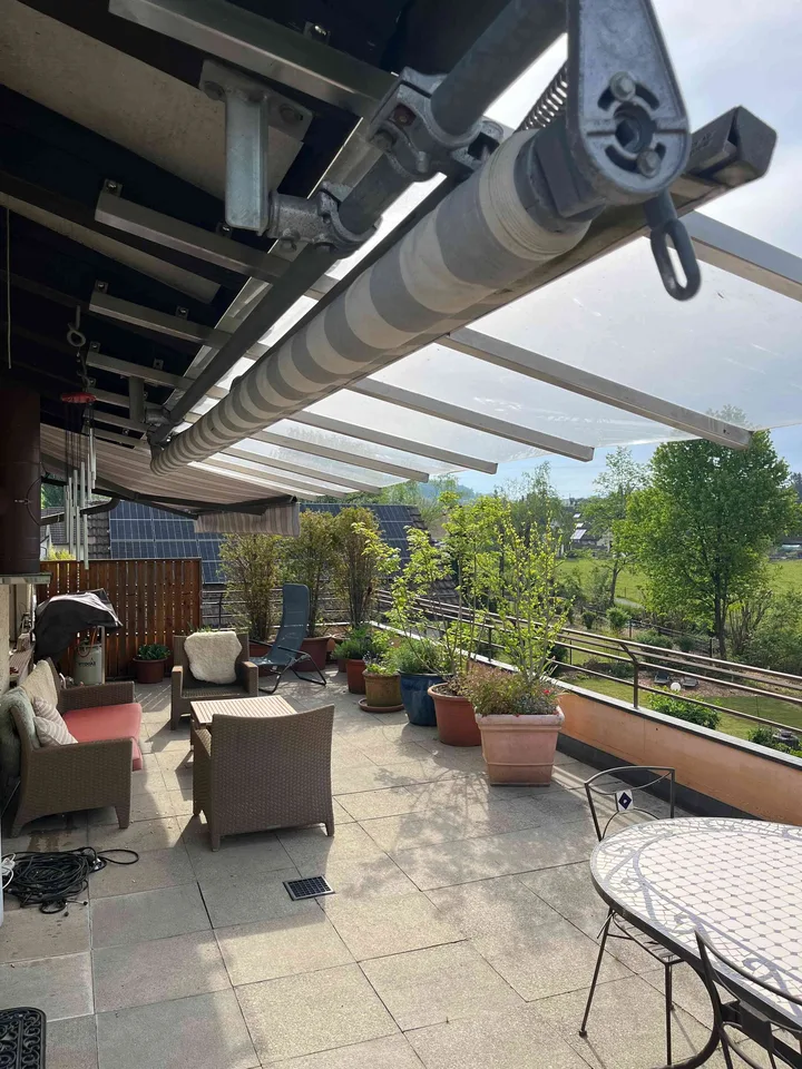 Ruhiger Homeoffice-/Arbeitsraum mit Terrasse in Obfelden