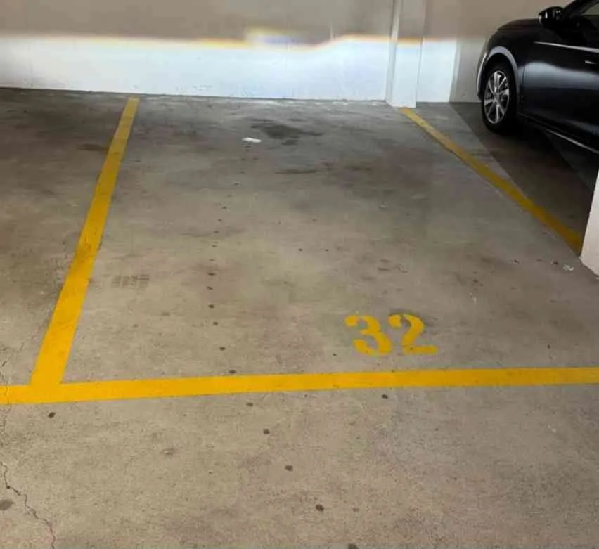 Tiefgarage zu vermieten