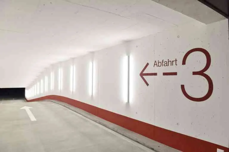 Tiefgaragenplatz mit Ladestation & Pneuschrank im Papieri in Cham