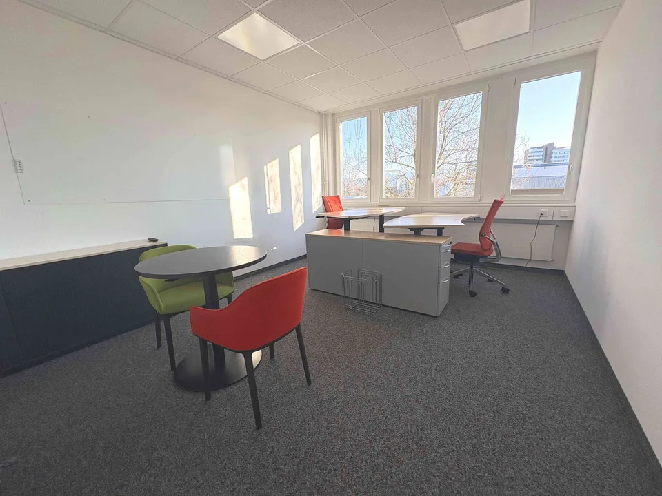 Top ausgestattetes Teamoffice in Cham