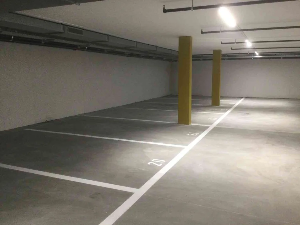 Tiefgarage in Hagendorn mieten