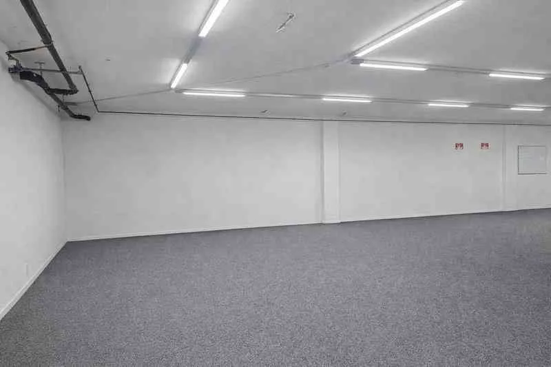 364m² Gewerbe in Horgen mieten