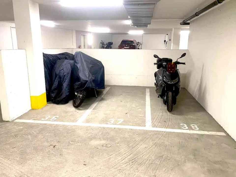 Motorrad Parkplatz in Tiefgarage zu Vermieten!!!