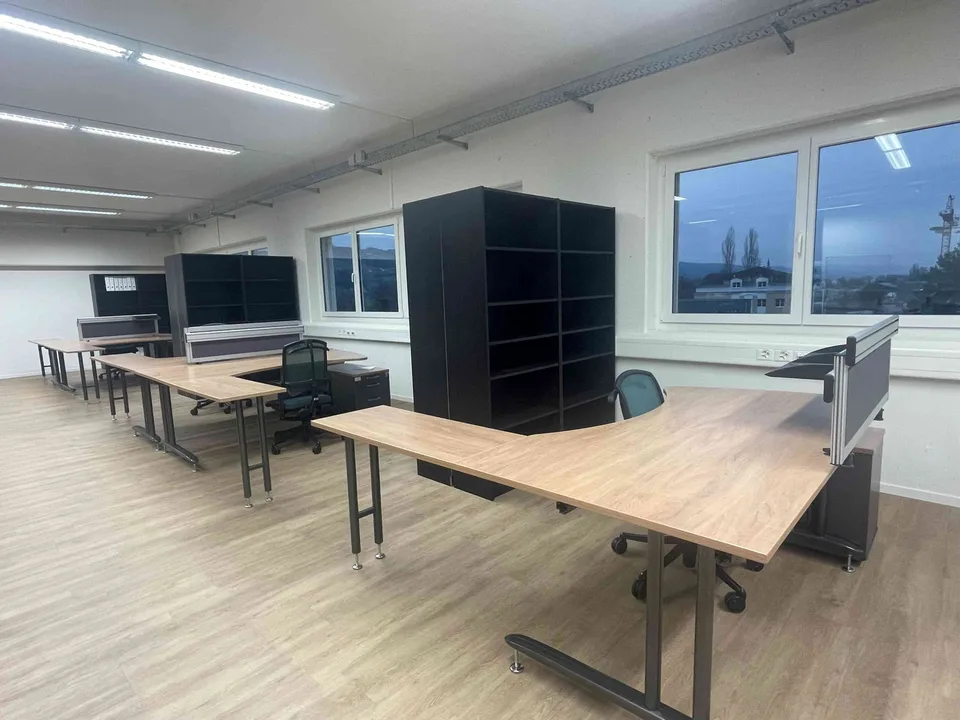 Büro, Werkstatt, Lager und Ausstellungsräume an Hauptstrasse